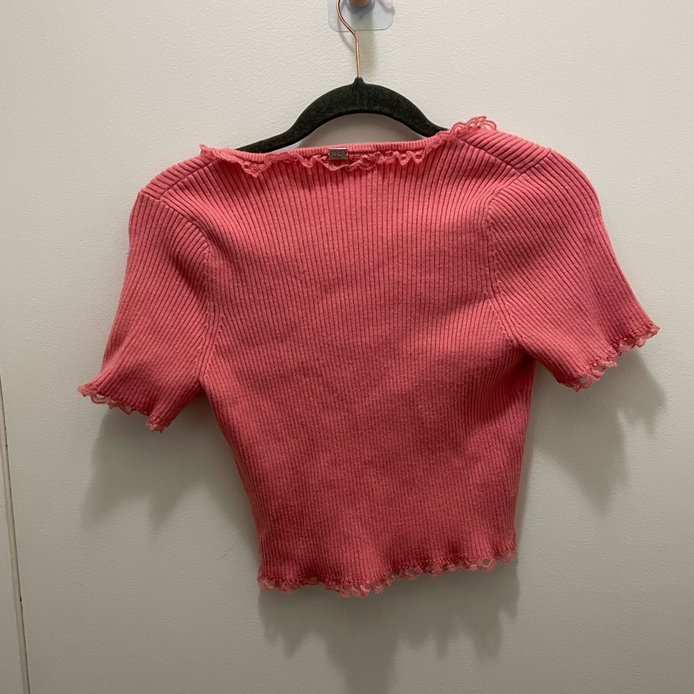 For love and Lemons Pink Ribbed Knit Top crop - Picture 3 of 3